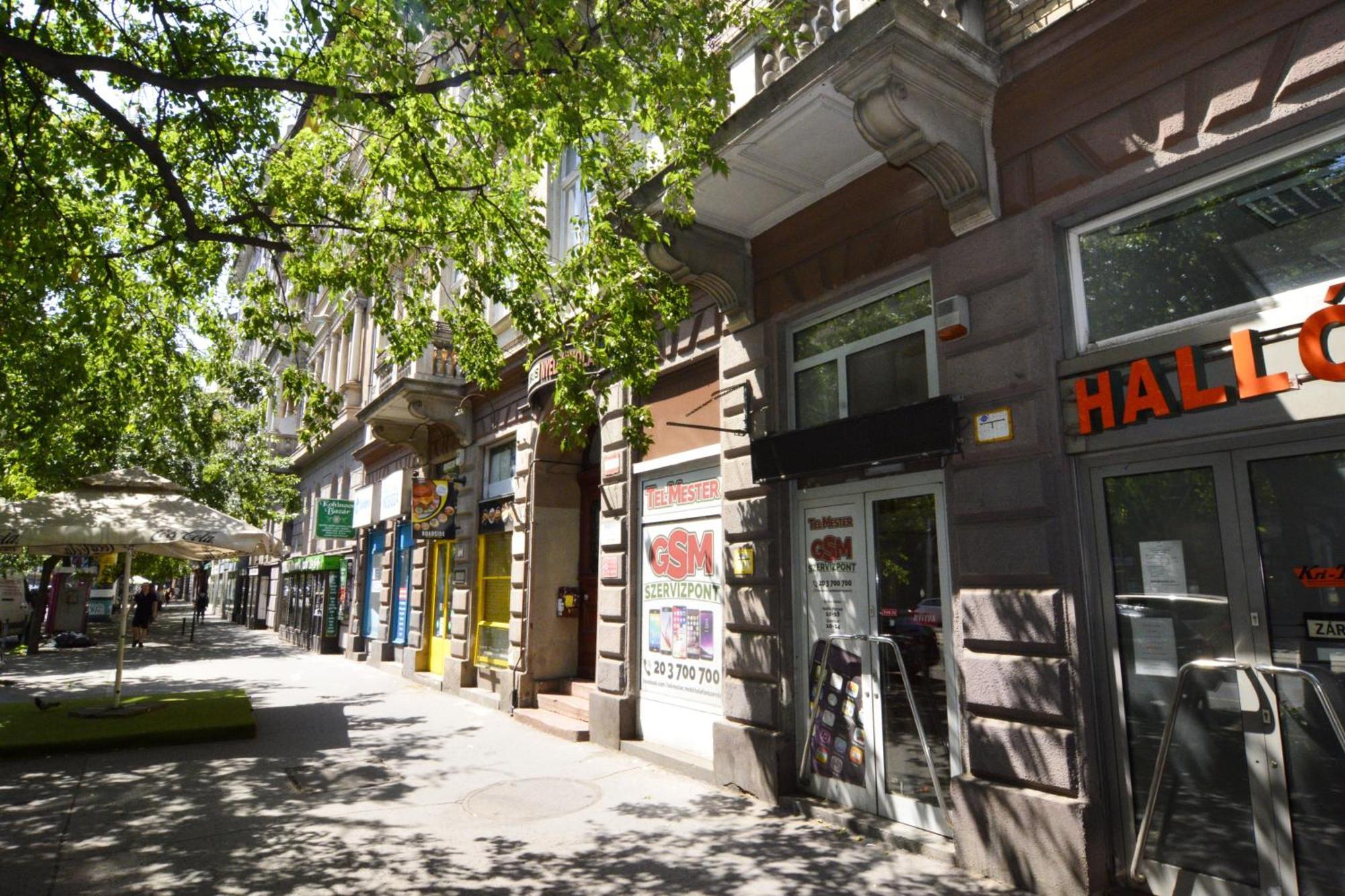 Little Americas East Coast Apartment บูดาเปสต์ ภายนอก รูปภาพ